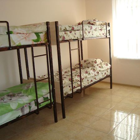 ז'יטומיר Hostel Sofia מראה חיצוני תמונה